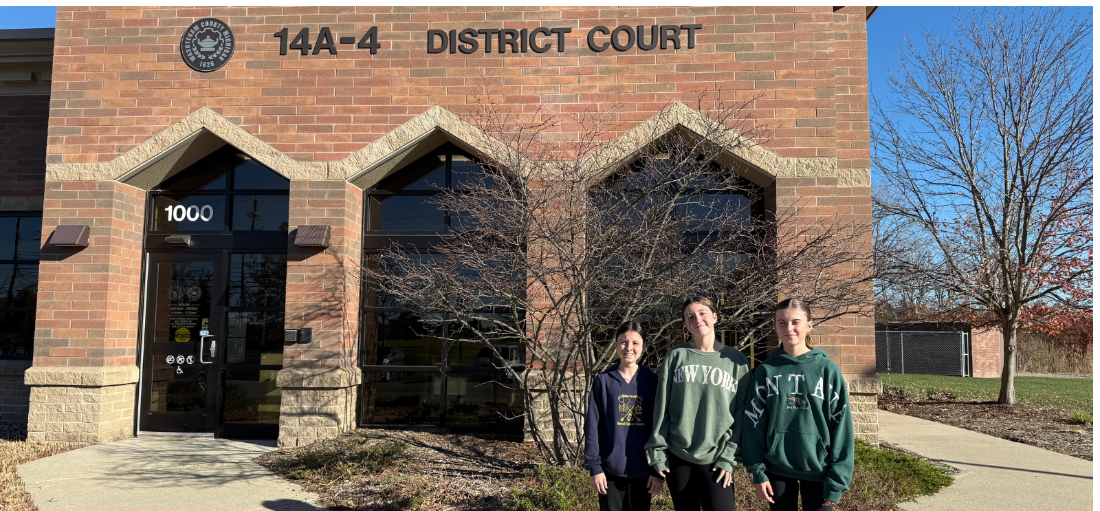 7th grade visits the court house